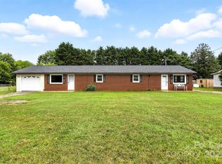 1351-1353 33rd St SE, Conover, NC 28613