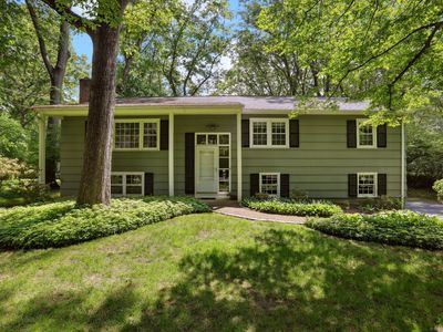 26 Wayfaring Road, Norwalk, CT, 06851
