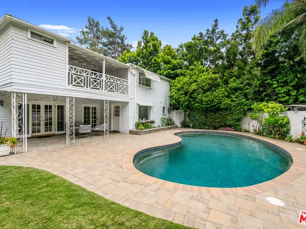 2427 Benedict Canyon Dr, Beverly Hills, CA 90210