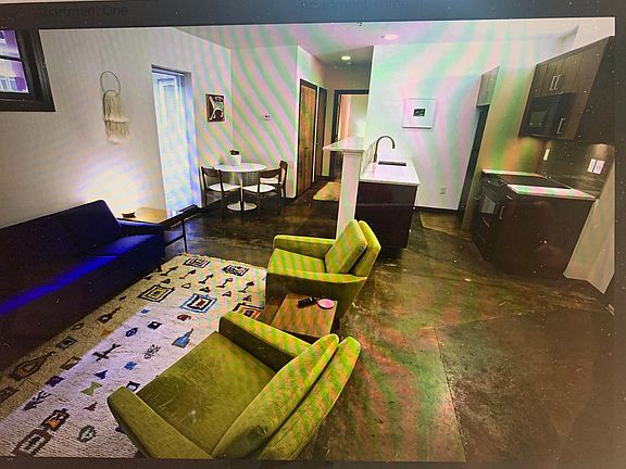 5th image of 3122 W Clay St APT 7