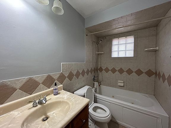 2nd image of 5042 N 93rd Ave
