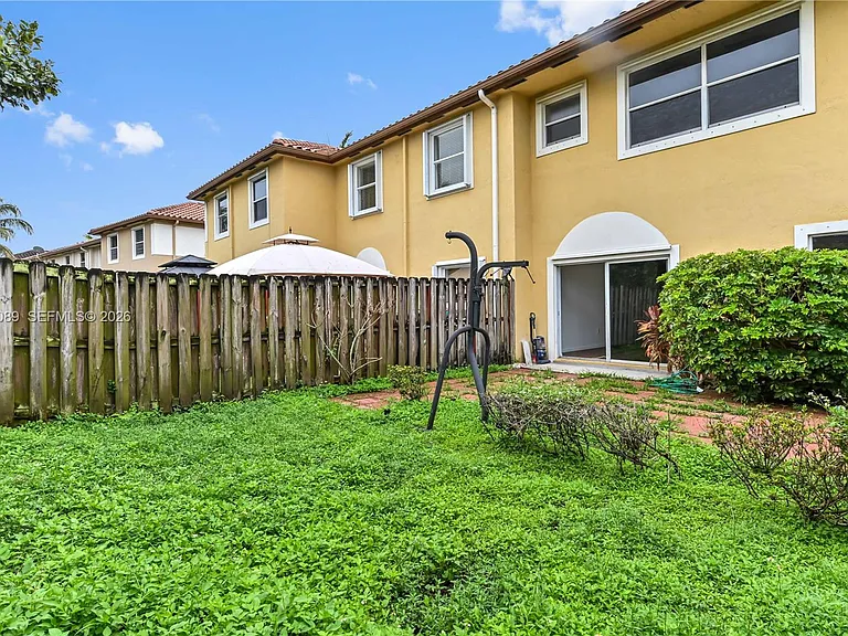 5043 SW 140th Ter — Photo 32
