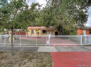 200 NW 52nd Ave, Miami, FL 33126