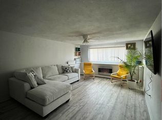 9 Hallmark Gdns APT 2, Burlington, MA 01803