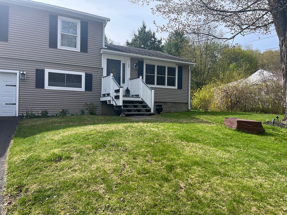 1st image of 107 Killarney Dr