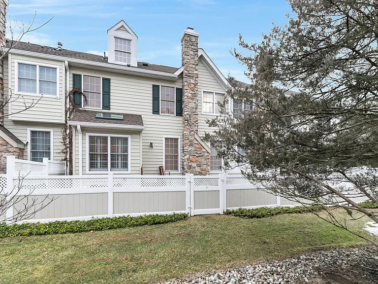 7 Patriot Hill Dr — Photo 46