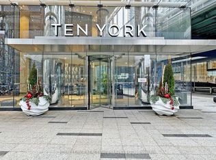 10 York St #1403, Toronto, ON M5J 0E1