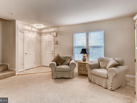 4th image of 4733 Coralberry Ct