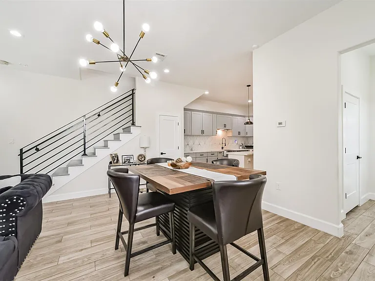 6008 Canal St — Photo 12