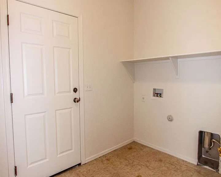 607 N Cortina St — Photo 18