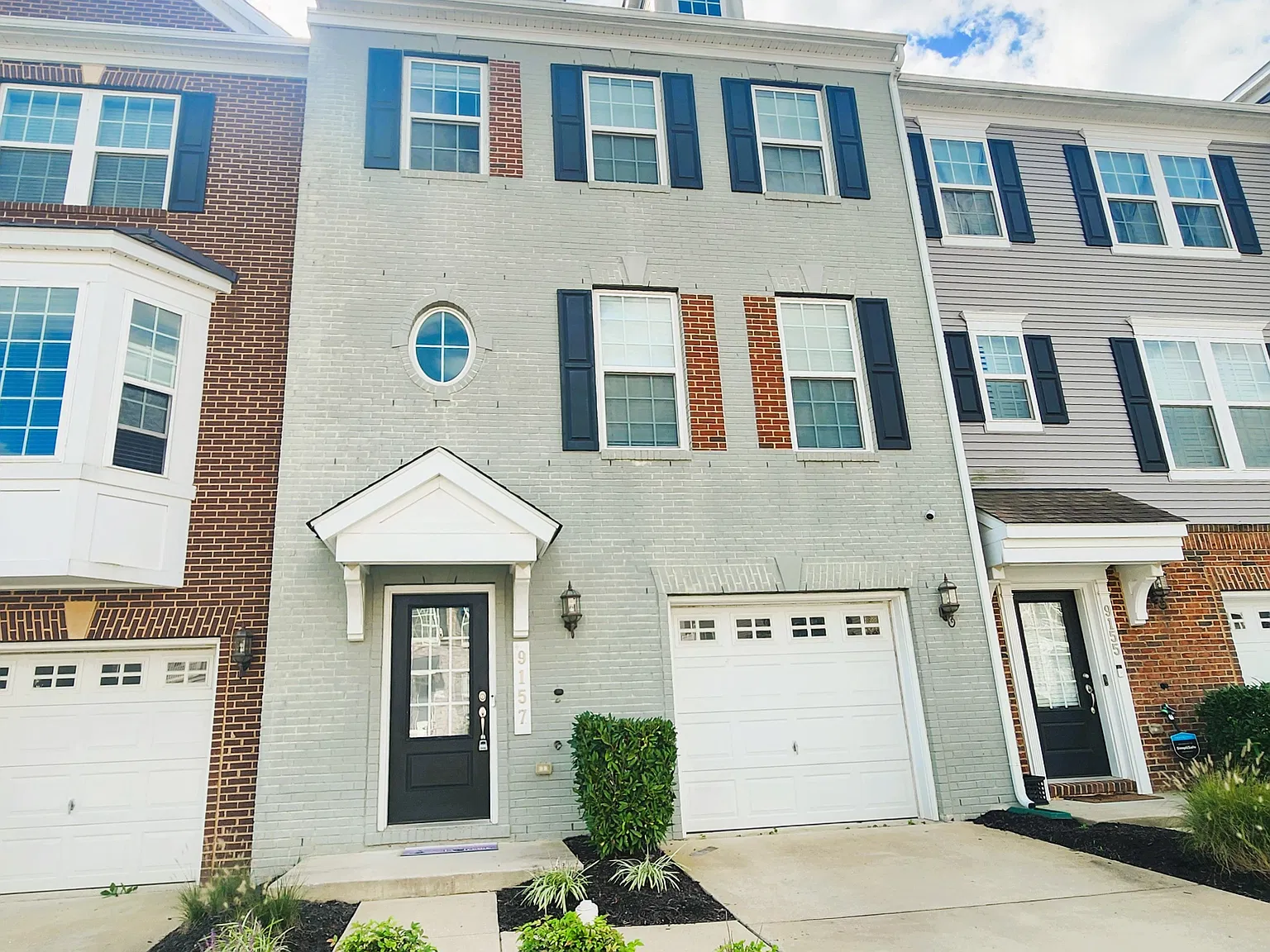 Stunning 3BR Townhome in Parkside at Westphalia for Rent — Photo 3