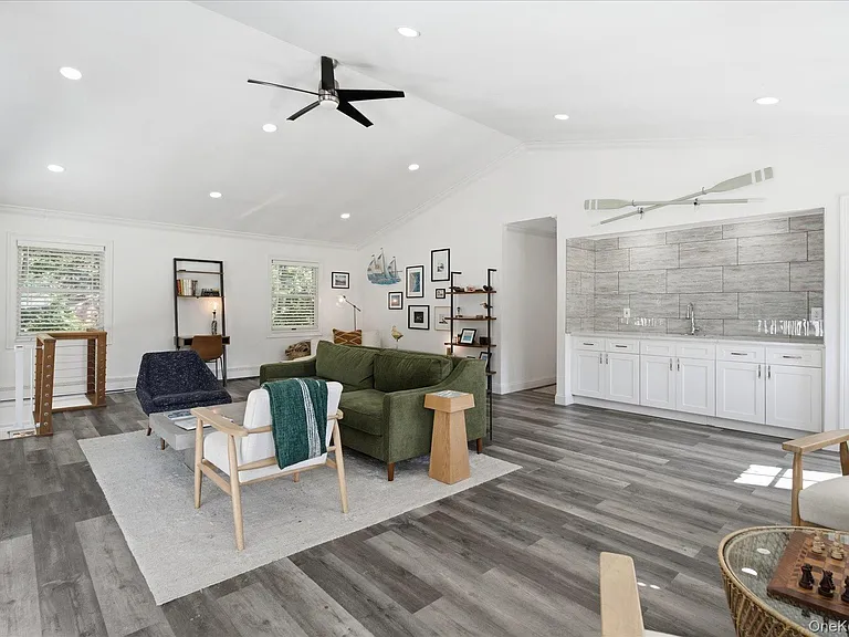 1A Gerald Ln — Photo 12