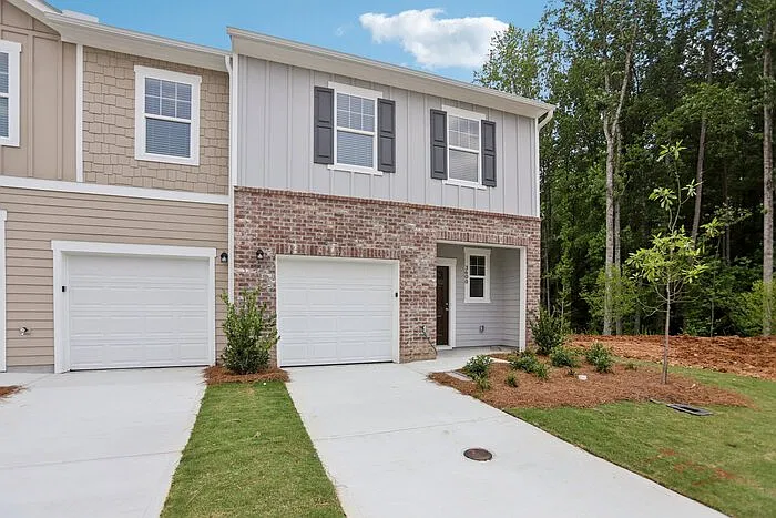 3 bed, 2.5 bath, 1421 sqft, $1,875 — Photo 2