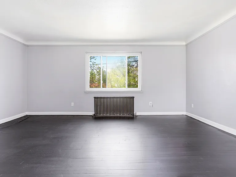 2715 Noble Rd #305 — Photo 1