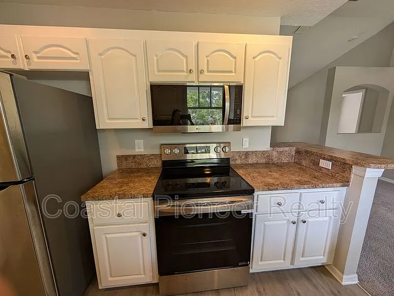 9019 Cochise Ln #202 — Photo 8