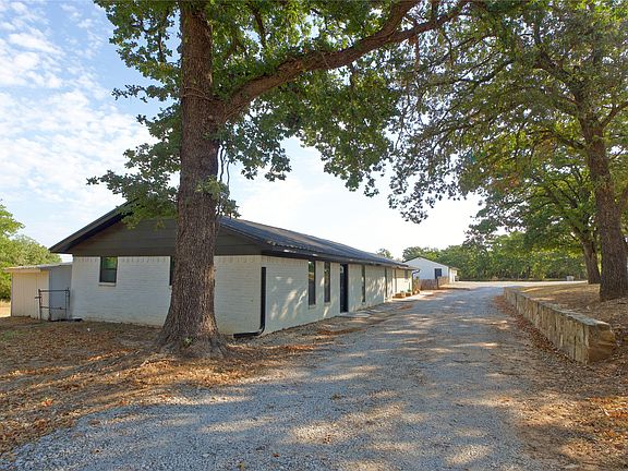 4th image of 153 Wagner Rd