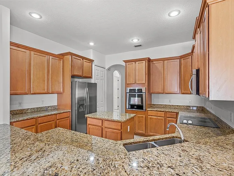 3877 Shoreview Dr — Photo 6