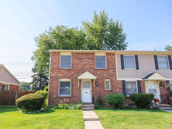 19932 S Great Oaks Cir, Clinton Township, MI 48036