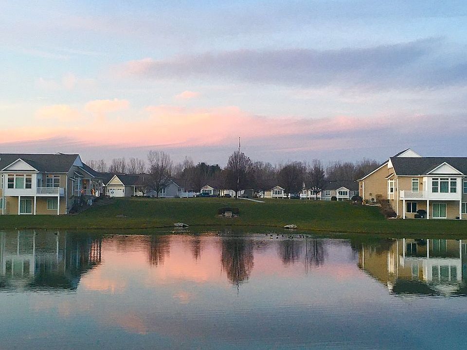 1st image of 11473 S Lake Dr