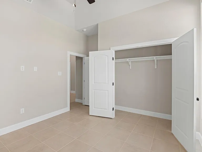 405 Park Cir — Photo 31