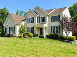 3 Bridle Ridge Dr, North Grafton, MA 01536