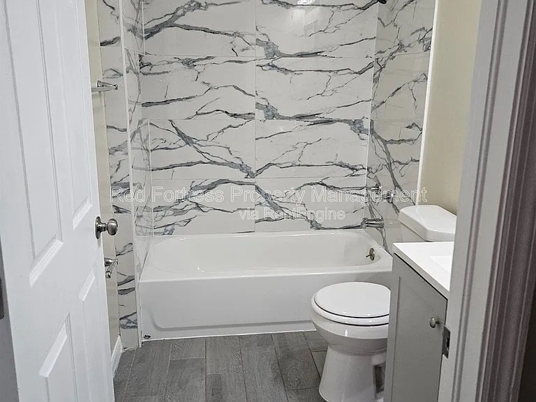4514 Leonard Blvd S — Photo 7