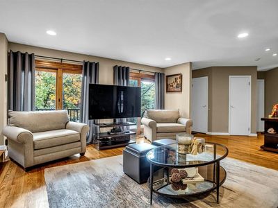 45 Roundabout Road, Smithtown, NY, 11787