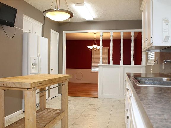 5th image of 6403 Pinehurst Dr