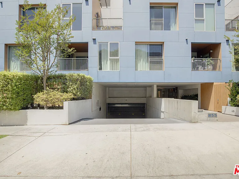 855 N Croft Ave #206 — Photo 28