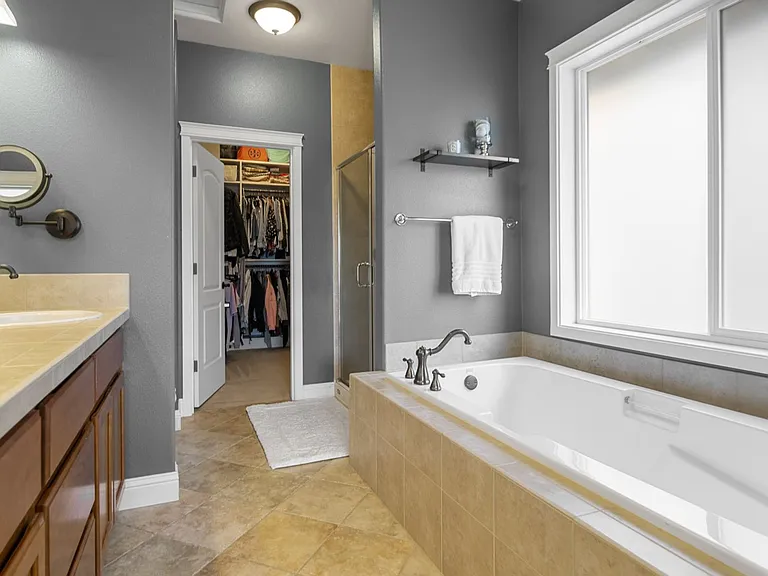 7068 SW Valenta Ct — Photo 20