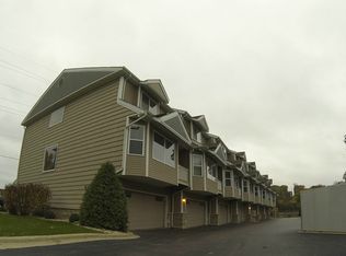 6026 Park Ridge Rd, Loves Park, IL 61111