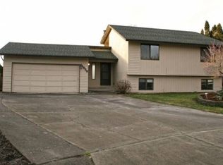 1555 NW Willowbrook Ct, Gresham, OR 97030