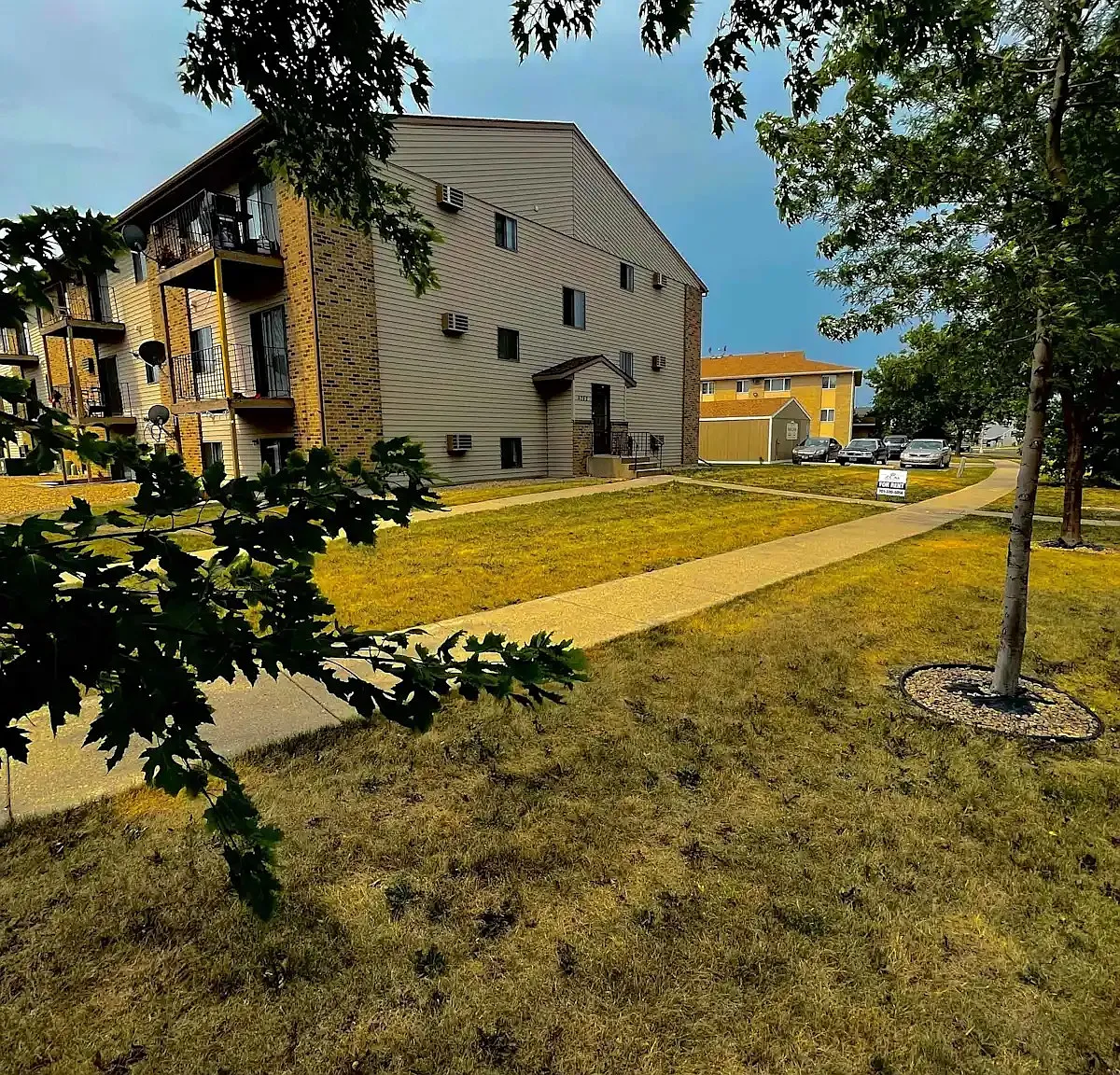 Ninth Circle Apartments — Photo 1