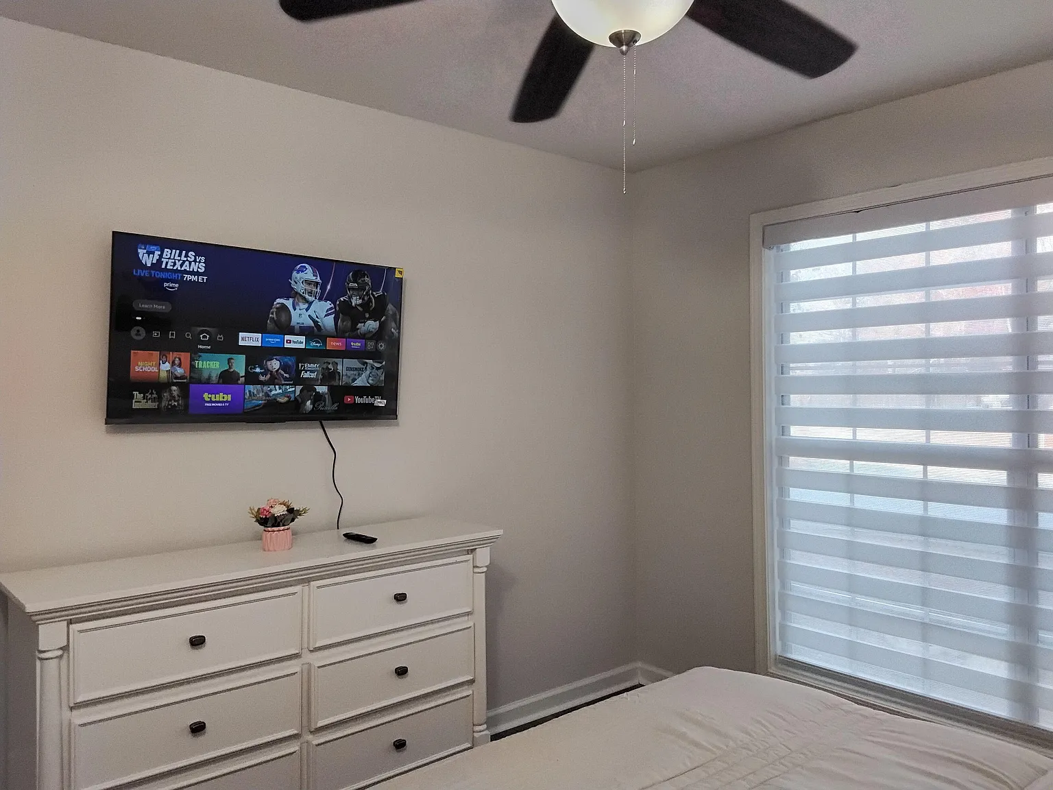 4 bed, 4.0 bath, 1526 sqft, $992 — Photo 4