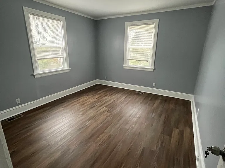 2117 Kent St — Photo 7