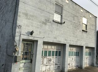 54 Front St, Gauley Bridge, WV 25085