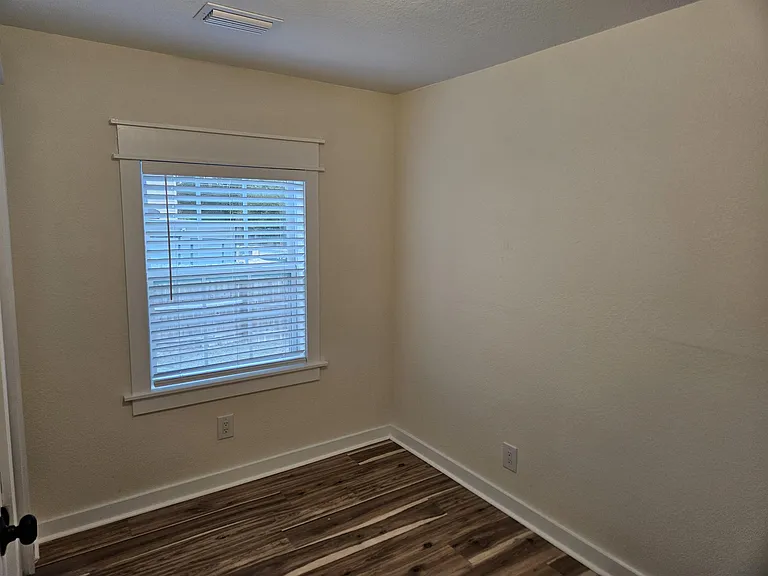 5956 Blountstown Hwy — Photo 19