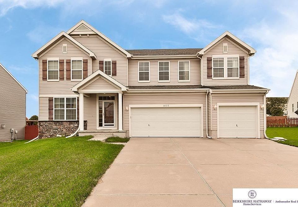 1st image of 1805 Port Royal Cir