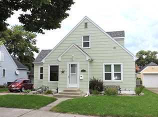 1718 N 4th St, Mankato, MN 56001