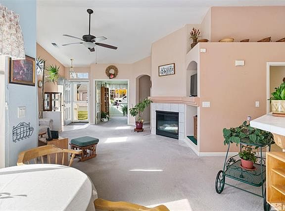4th image of 3235 Erin Dr