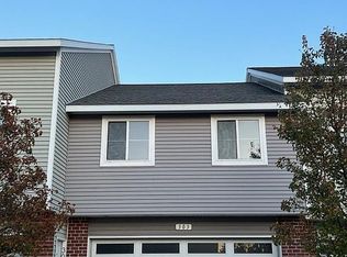 303 Northwest Xing, Holland, MI 49423