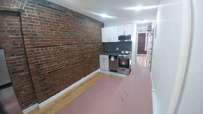 Rented by Downtown Mgt & Realty LLC | media 22