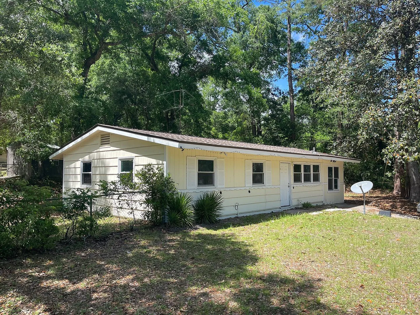 Huge Home Across from the Park! — Photo 1
