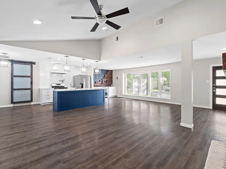 2505 Wilke Dr — Photo 4