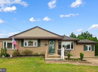 260 Meyner Dr, Bellmawr, NJ 08031