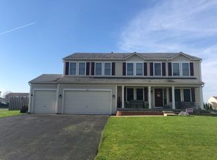 640 Walnut Ave, Maple Park, IL 60151