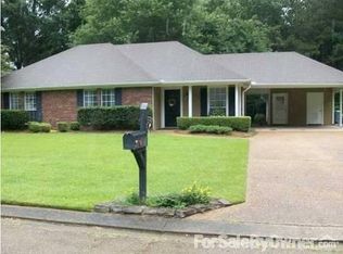 964 Bay Tree Dr, Flowood, MS 39232