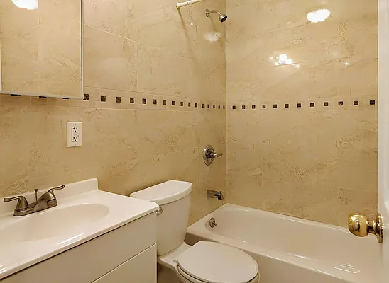 Rented by Union Square Property Management | media 16