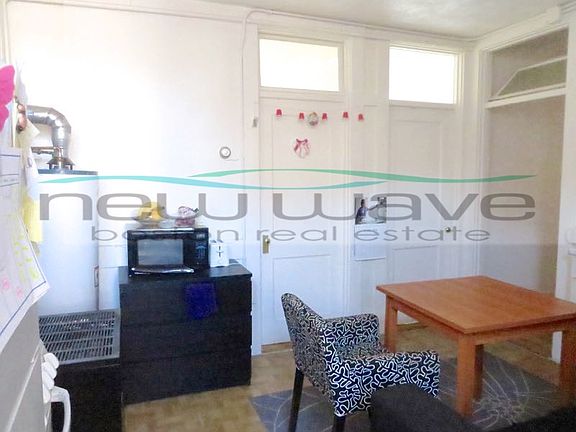 4th image of 161 Endicott St APT 5F