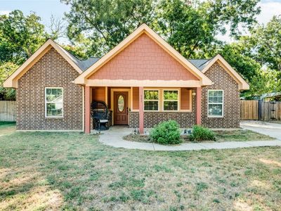 409 N Cherry St, Aubrey, TX, 76227